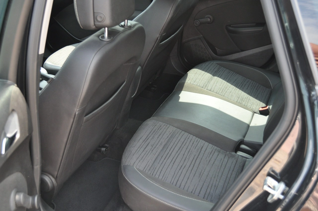 Opel Astra - Zdjęcie 23