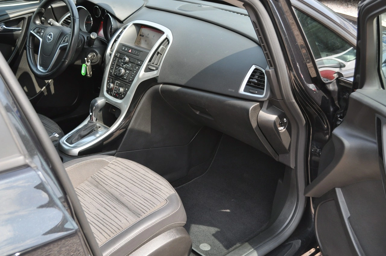 Opel Astra - Zdjęcie 25