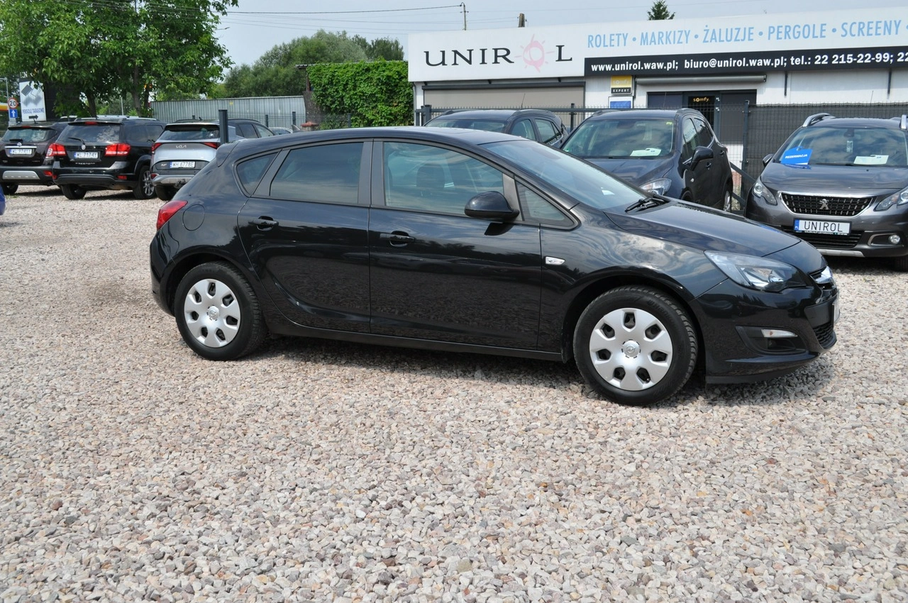 Opel Astra - Zdjęcie 2