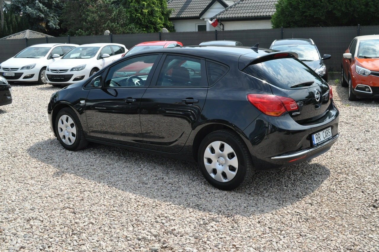 Opel Astra - Zdjęcie 7
