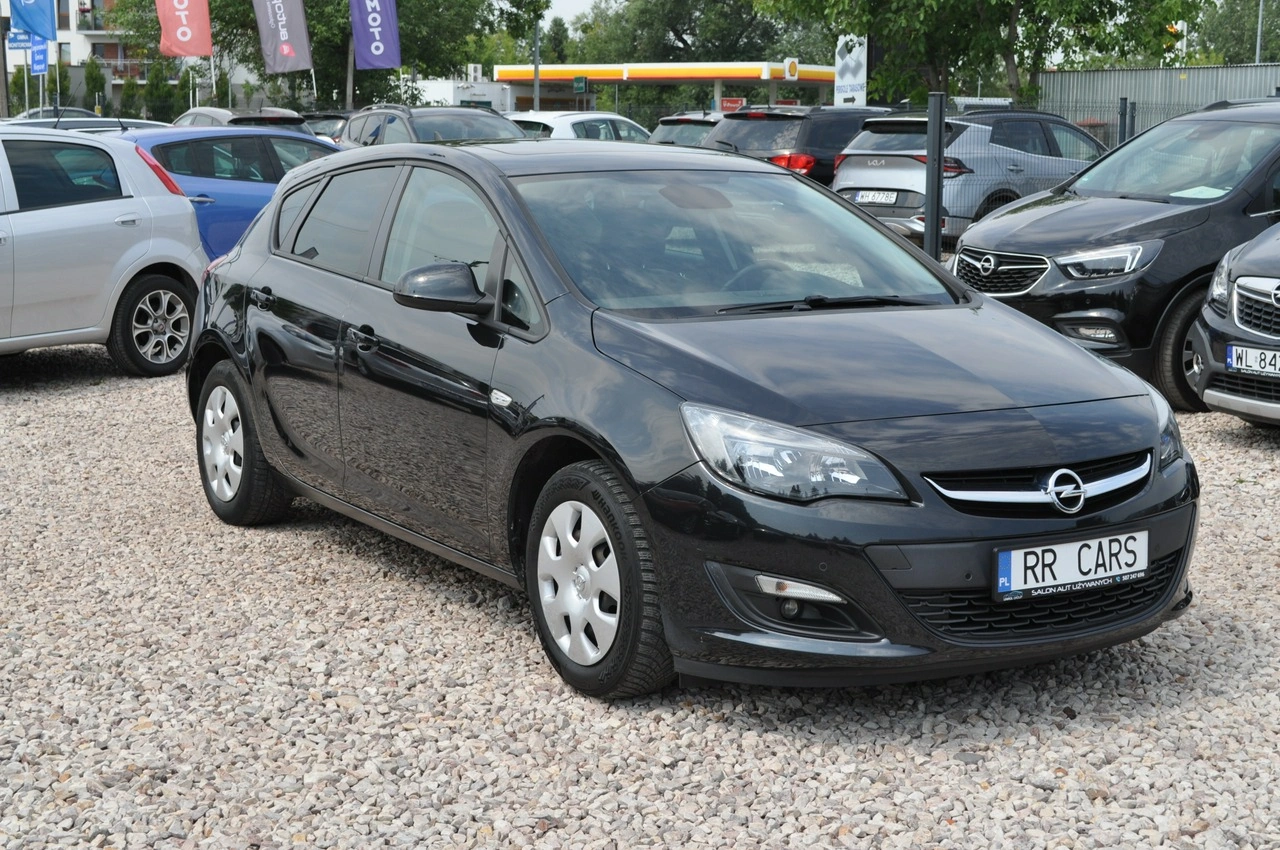 Opel Astra - Główne zdjęcie