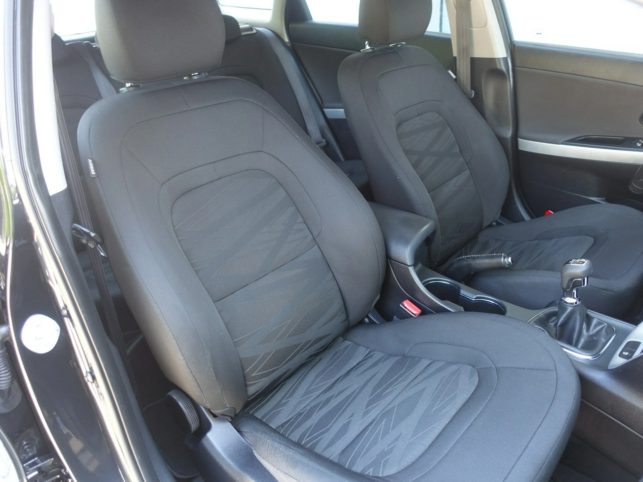Kia Ceed - Zdjęcie 13
