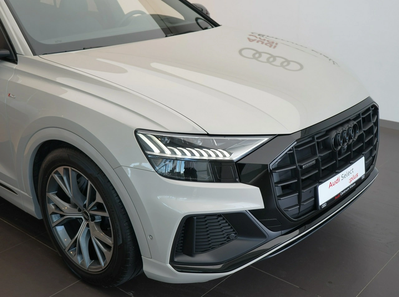 Audi Q8 - Zdjęcie 8