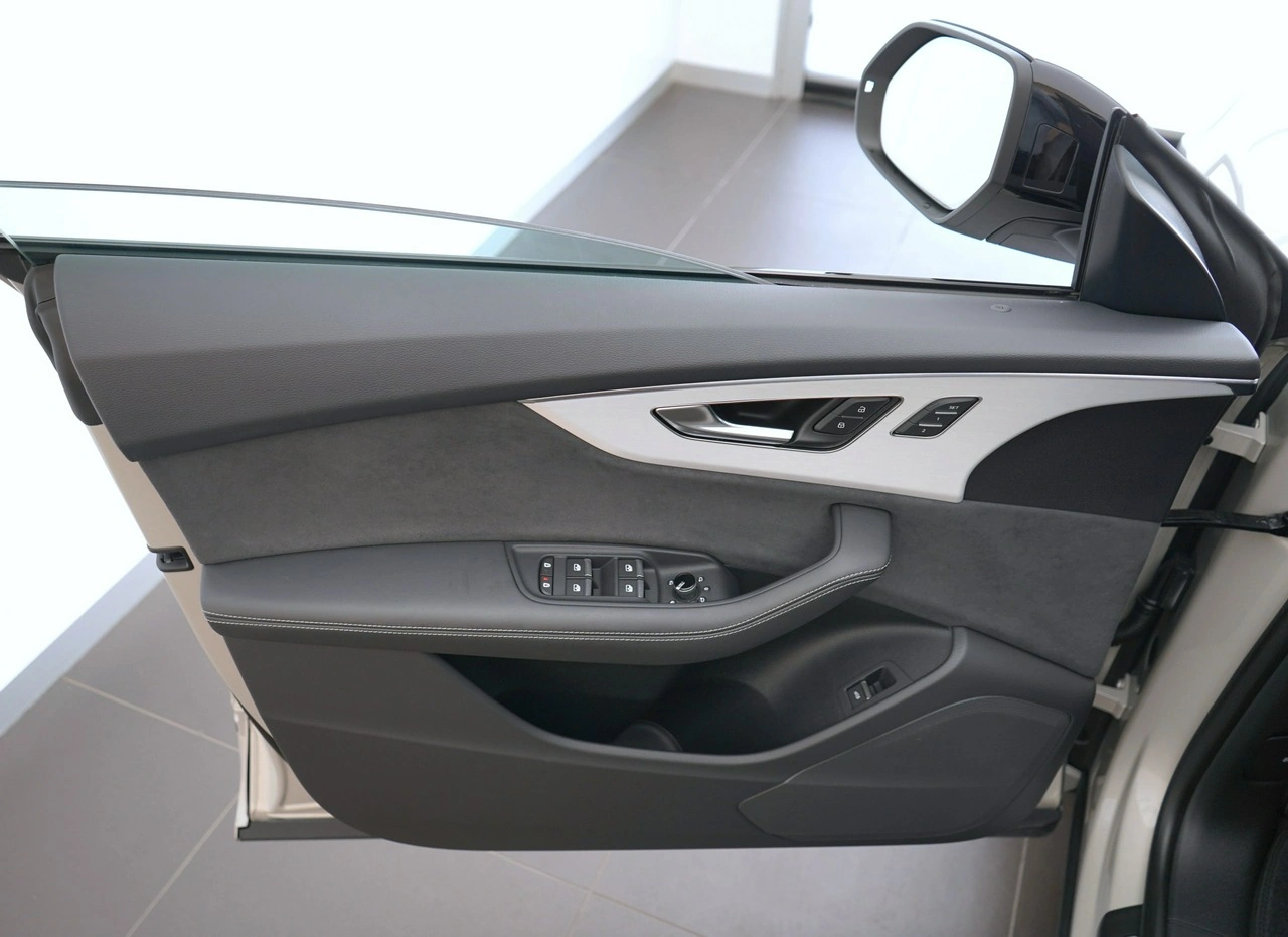 Audi Q8 - Zdjęcie 9