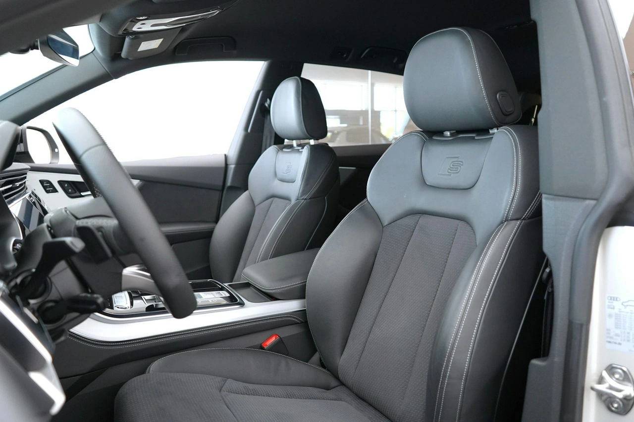 Audi Q8 - Zdjęcie 11
