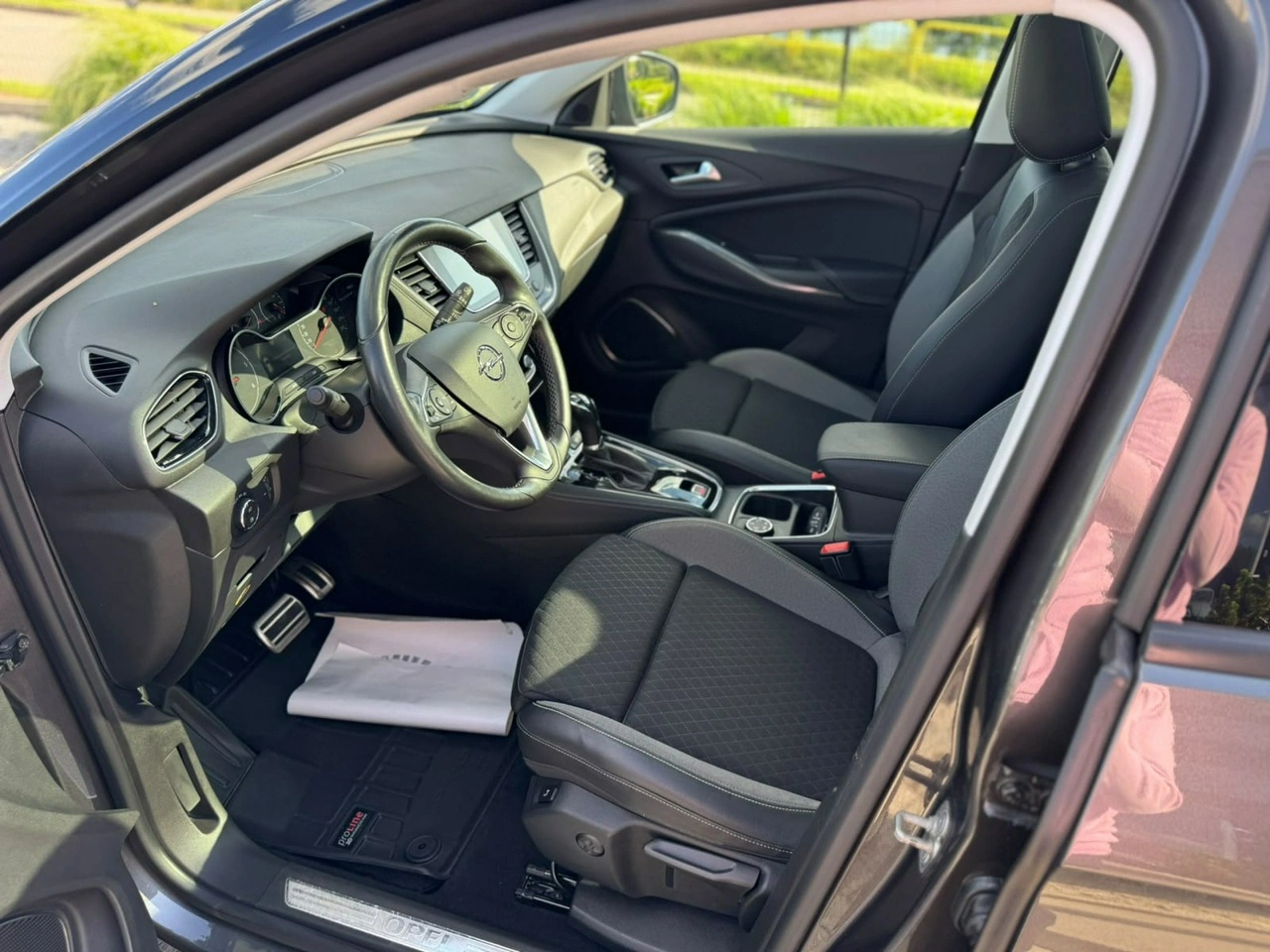 Opel Grandland X - Zdjęcie 11