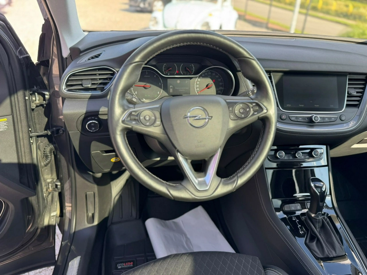 Opel Grandland X - Zdjęcie 12