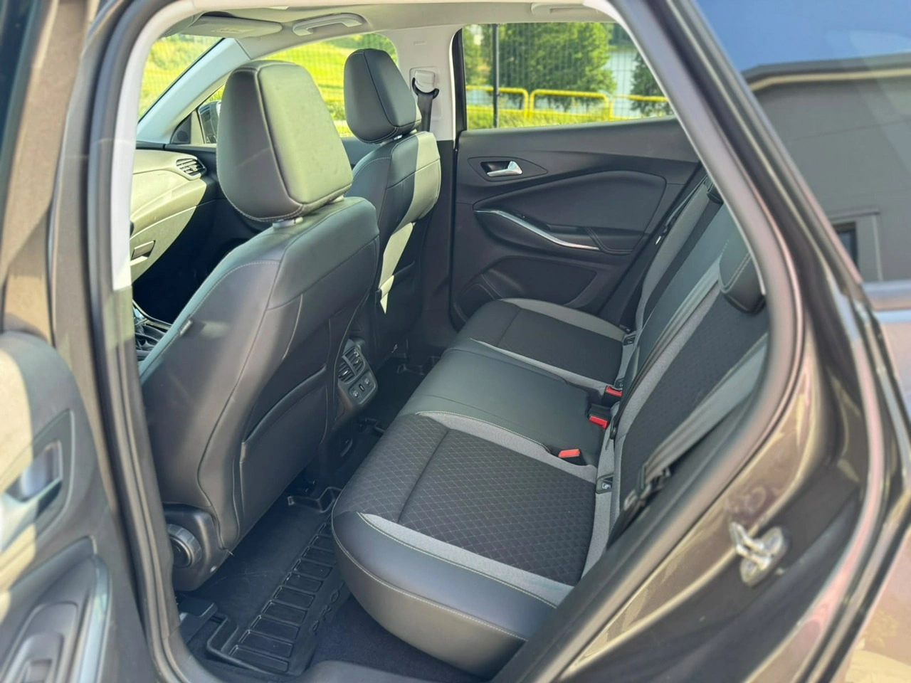 Opel Grandland X - Zdjęcie 16