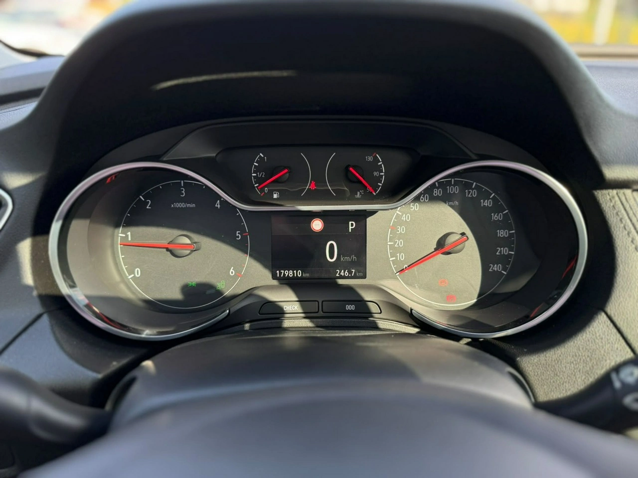 Opel Grandland X - Zdjęcie 19