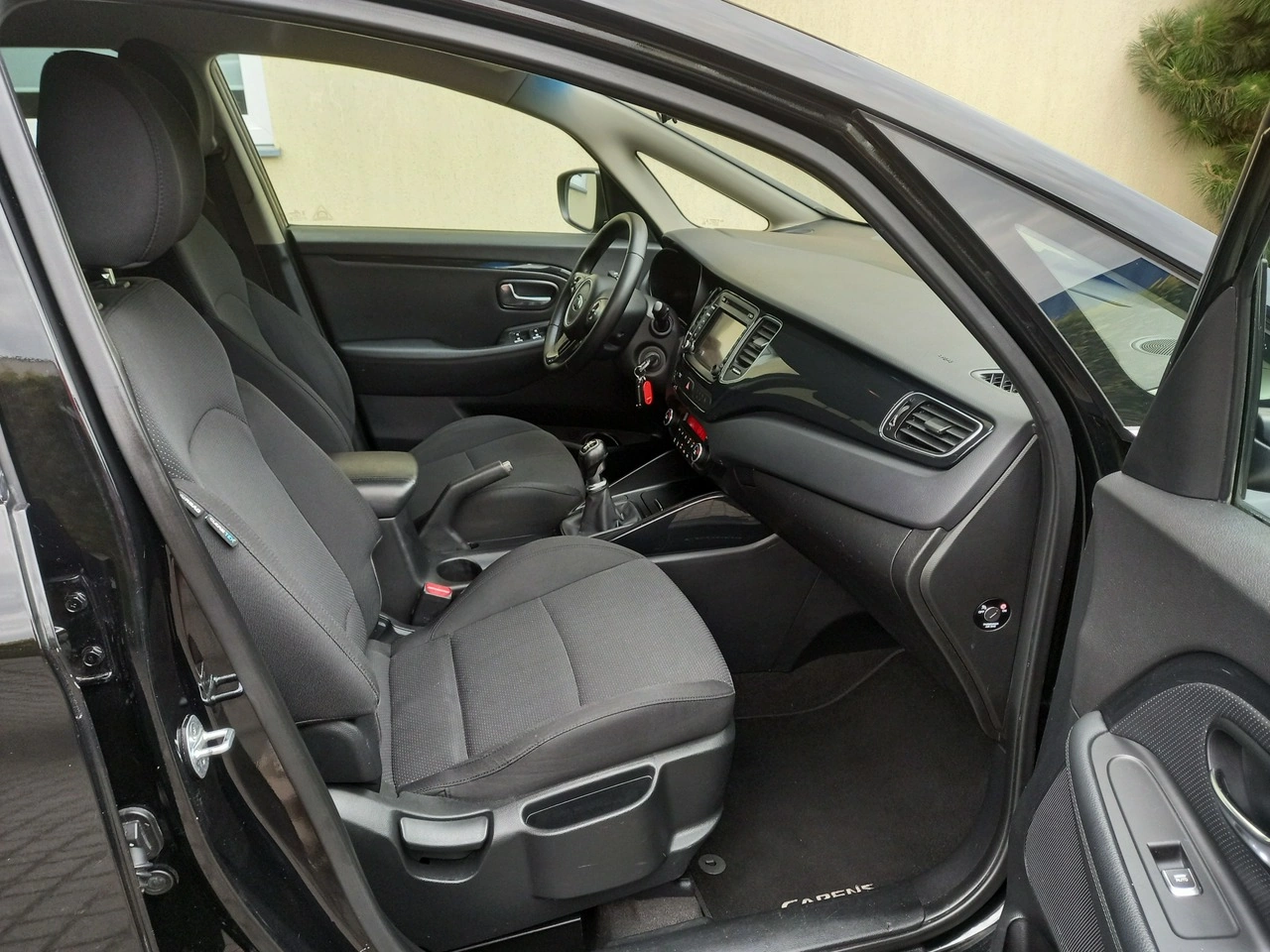 Kia Carens - Zdjęcie 19