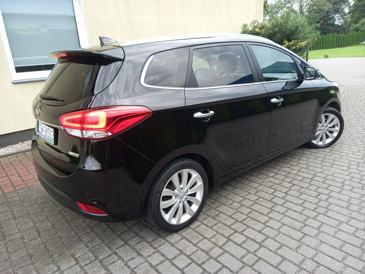 Kia Carens - Zdjęcie 4