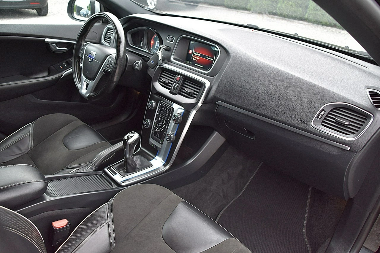 Volvo V40 - Zdjęcie 9