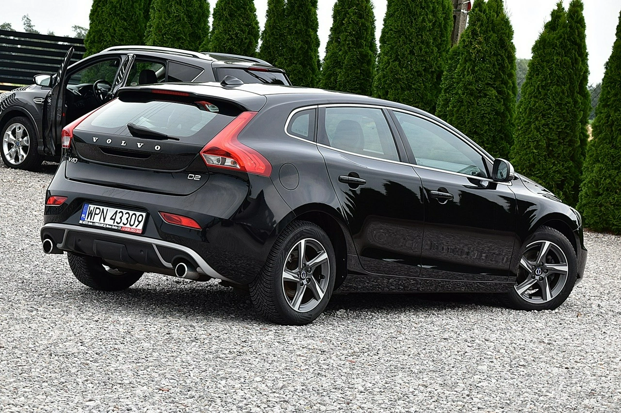 Volvo V40 - Zdjęcie 23