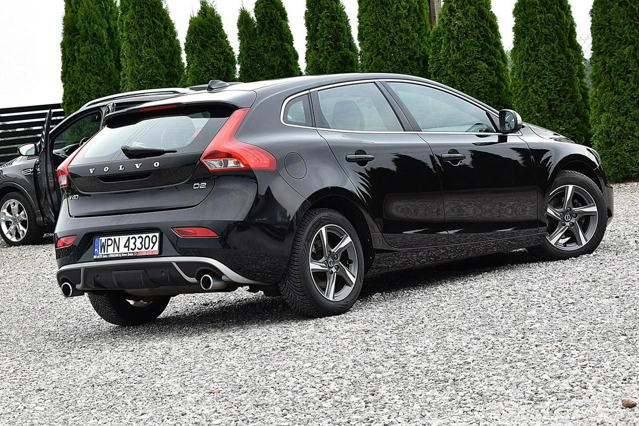 Volvo V40 - Zdjęcie 24