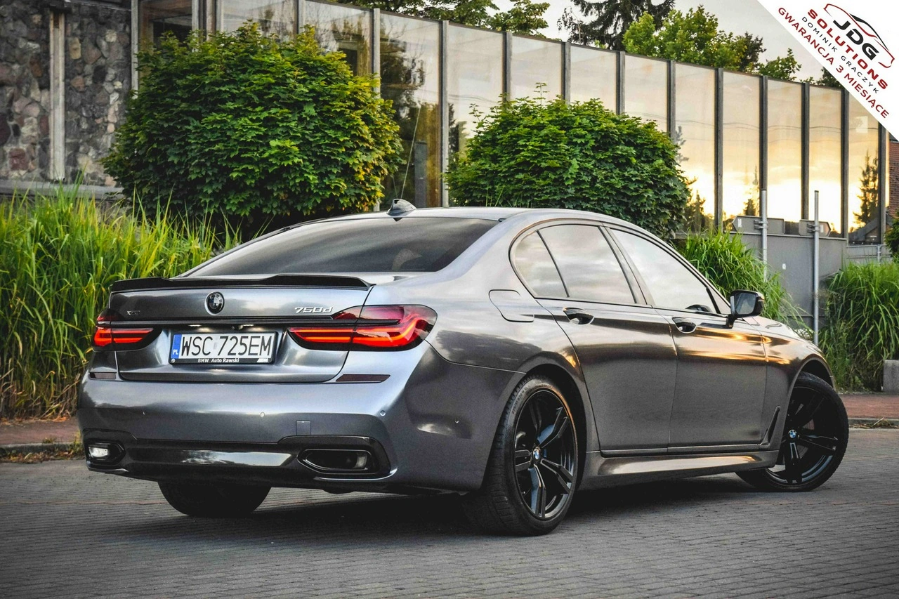 BMW 750 - Zdjęcie 2