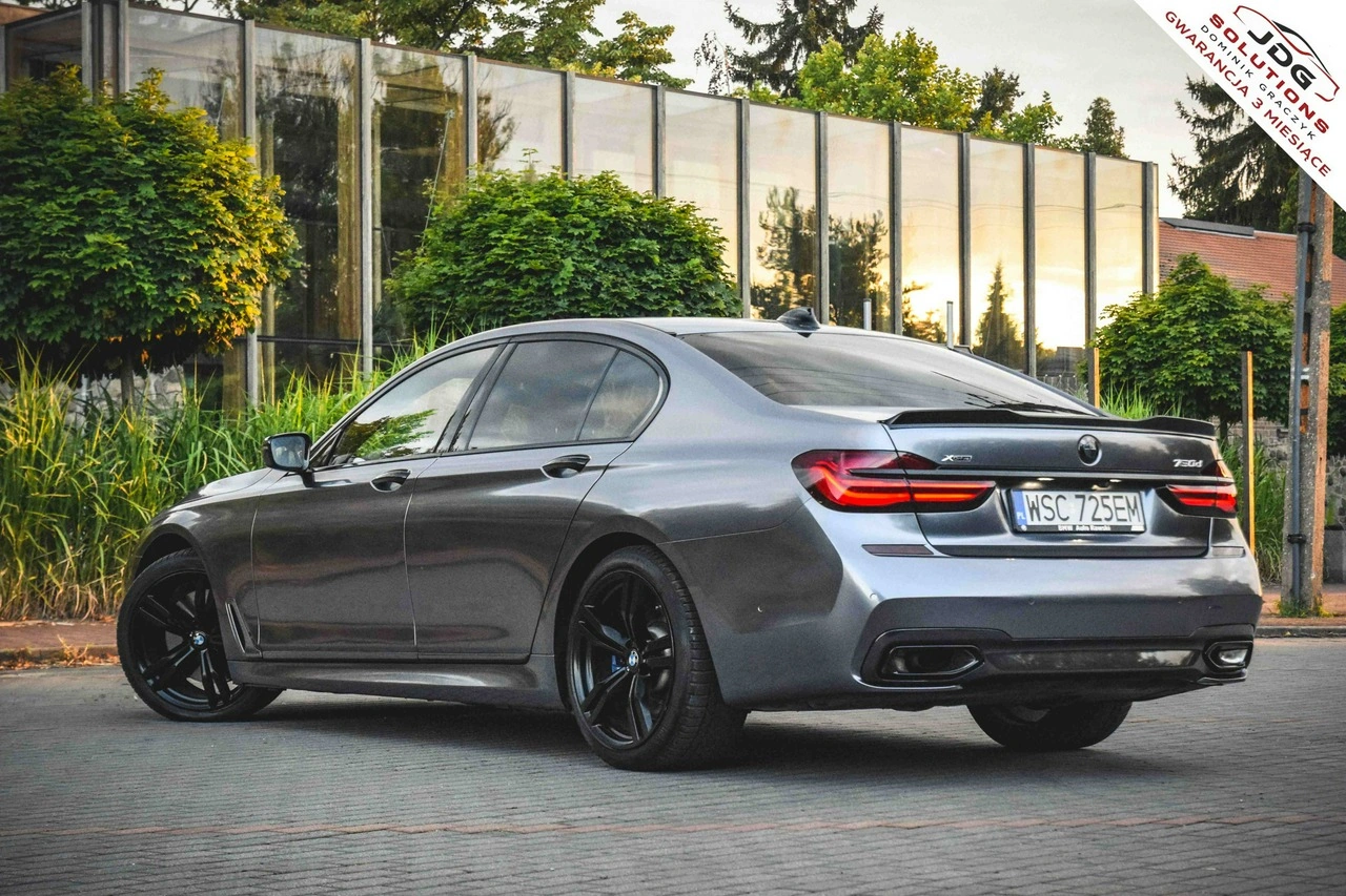 BMW 750 - Zdjęcie 3
