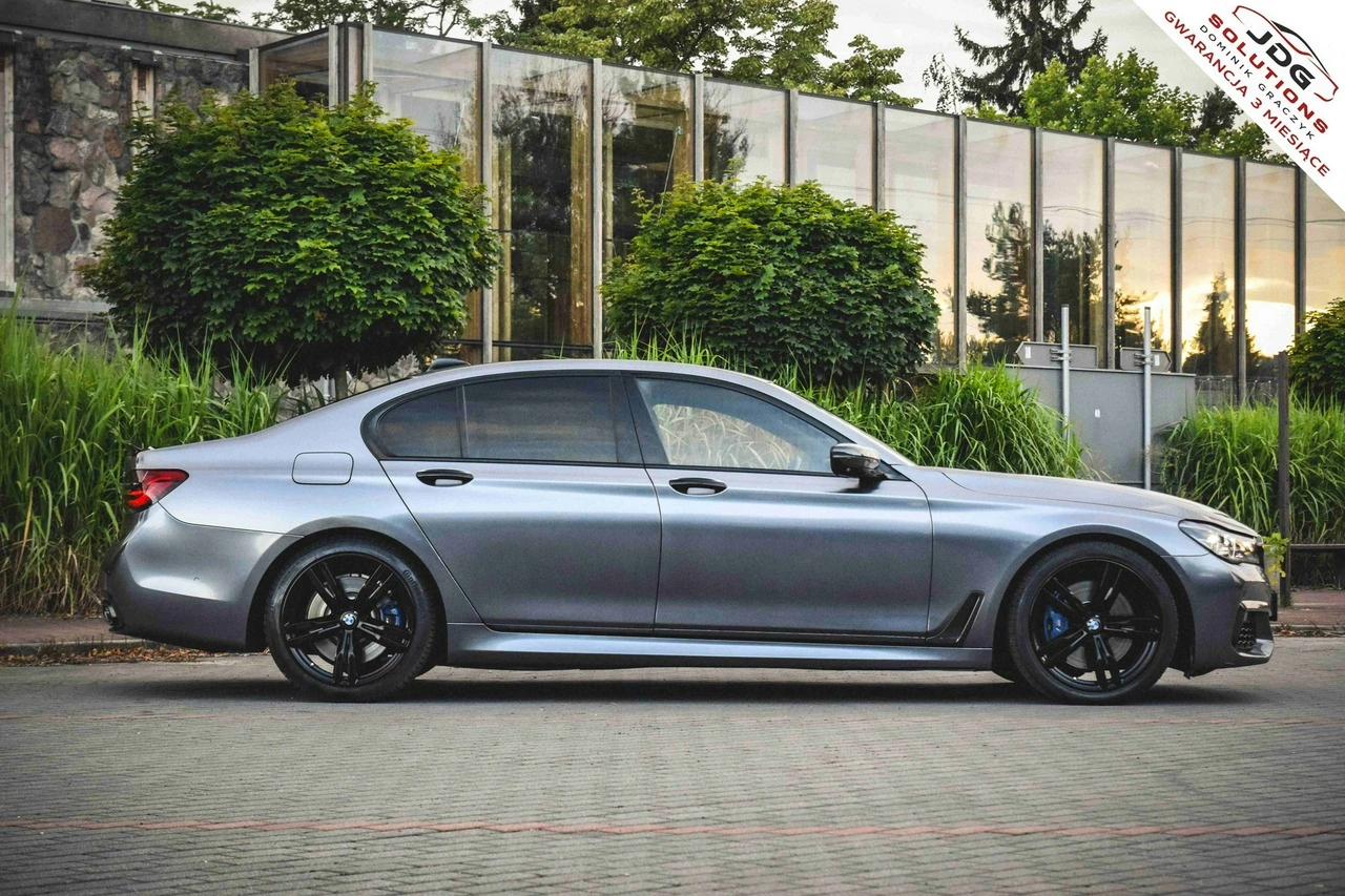 BMW 750 - Zdjęcie 4