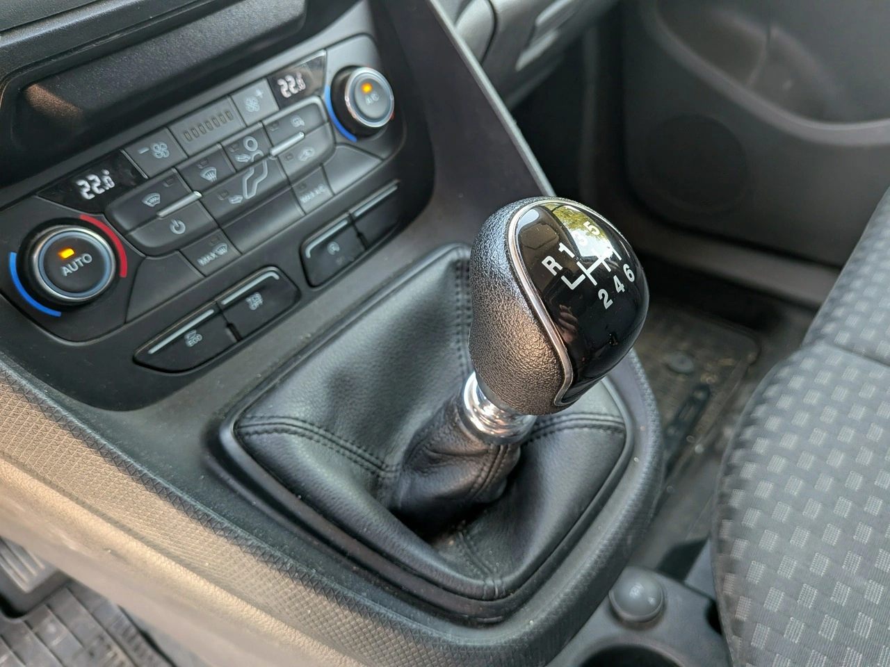 Ford Transit Connect - Zdjęcie 11