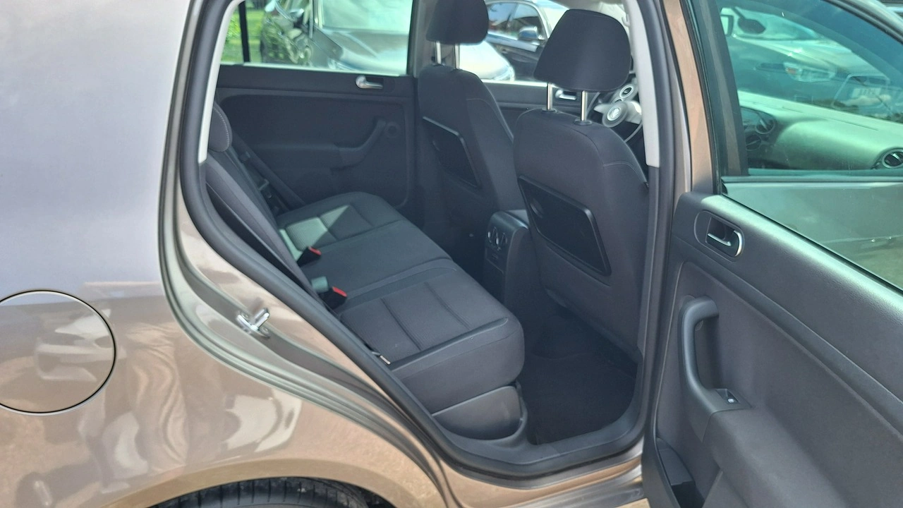 Volkswagen Golf Plus - Zdjęcie 12