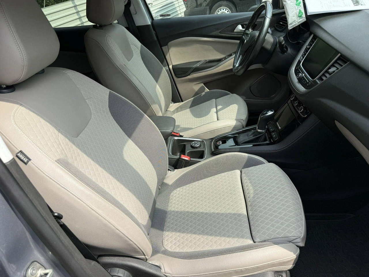 Opel Grandland X - Zdjęcie 16