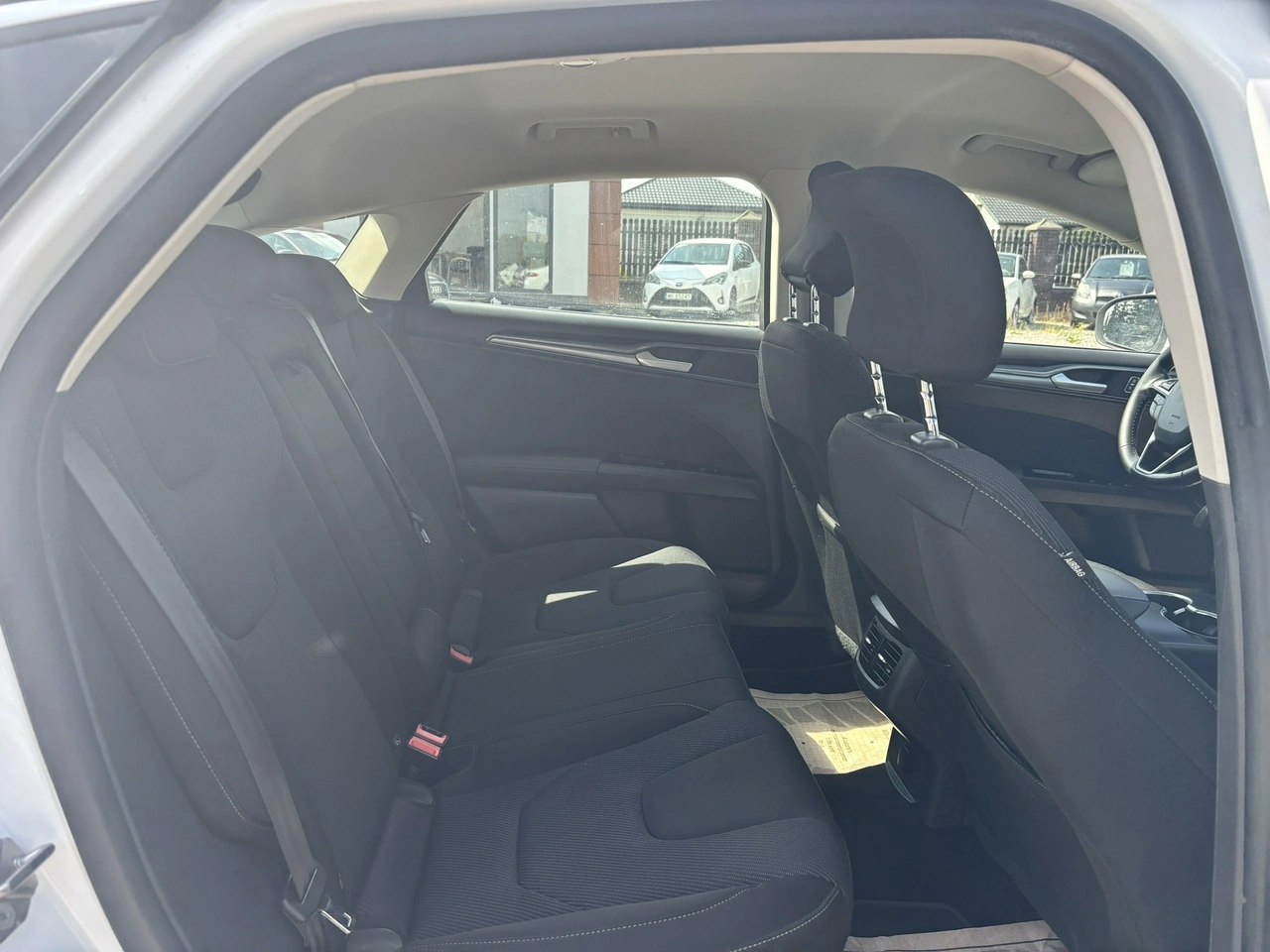 Ford Mondeo - Zdjęcie 34
