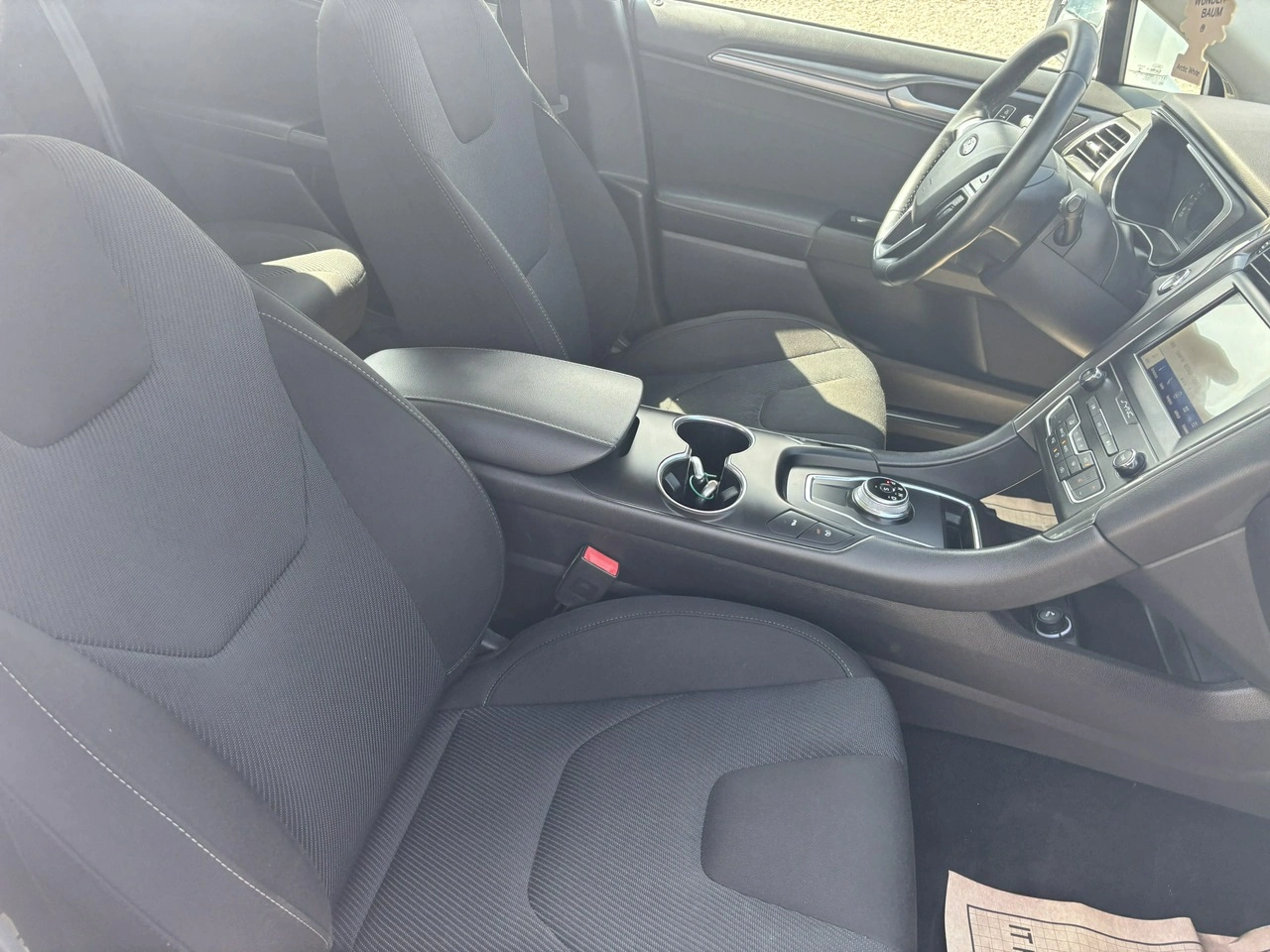 Ford Mondeo - Zdjęcie 37