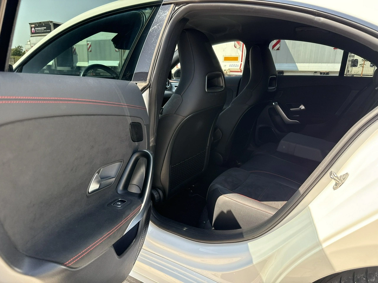 Mercedes CLA 200 - Zdjęcie 14