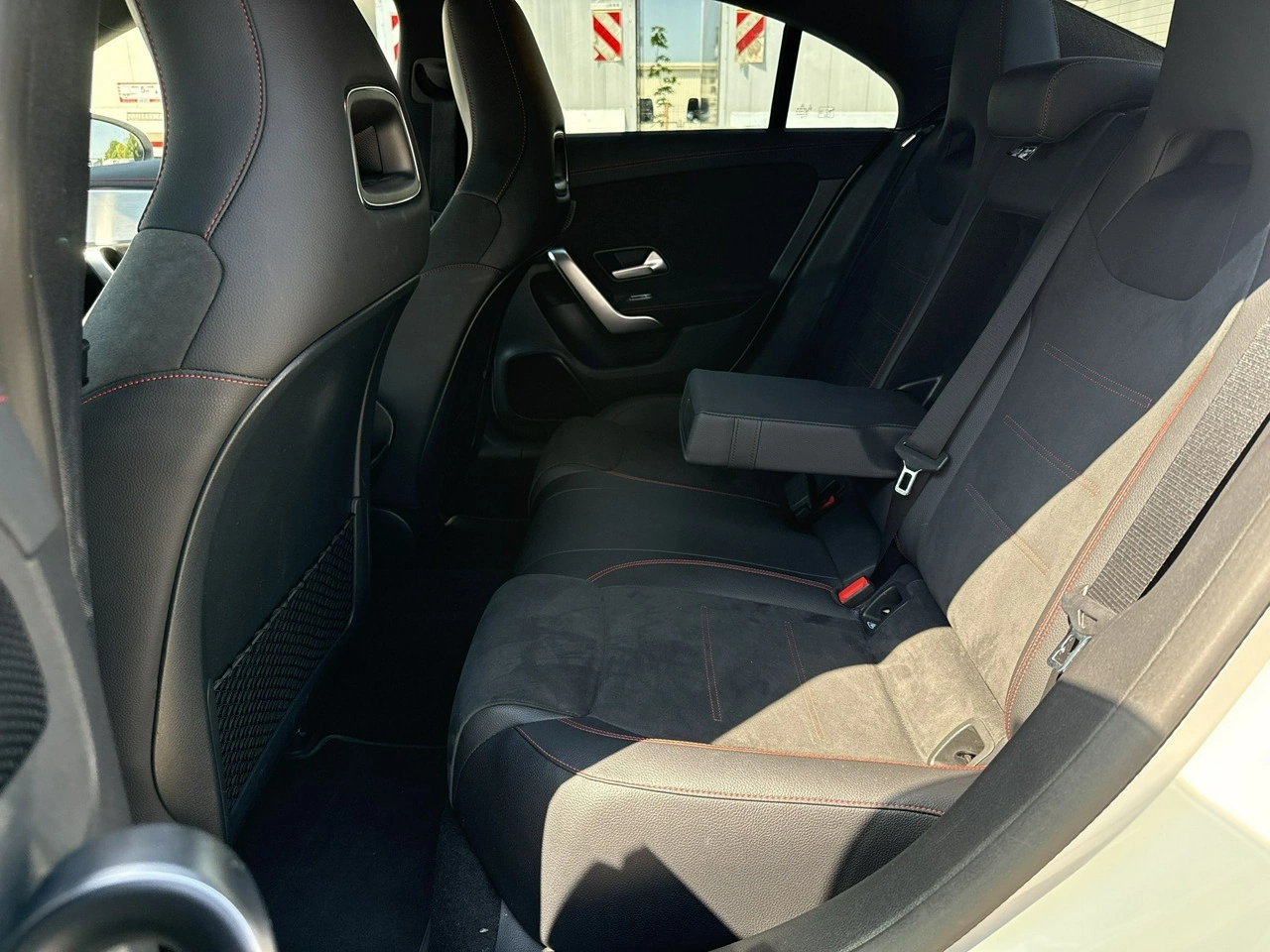 Mercedes CLA 200 - Zdjęcie 15