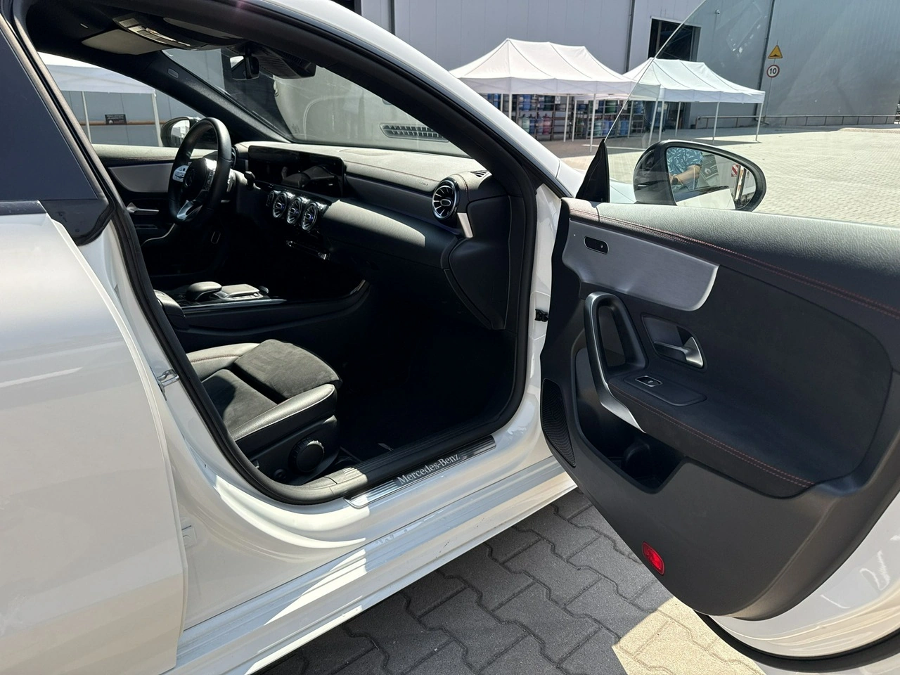 Mercedes CLA 200 - Zdjęcie 19