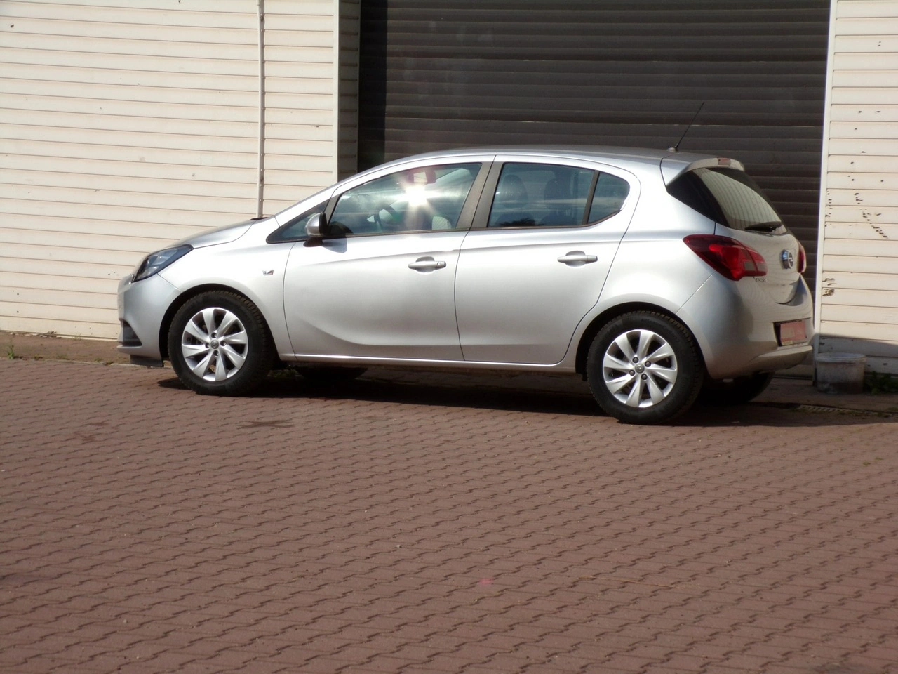 Opel Corsa - Zdjęcie 15
