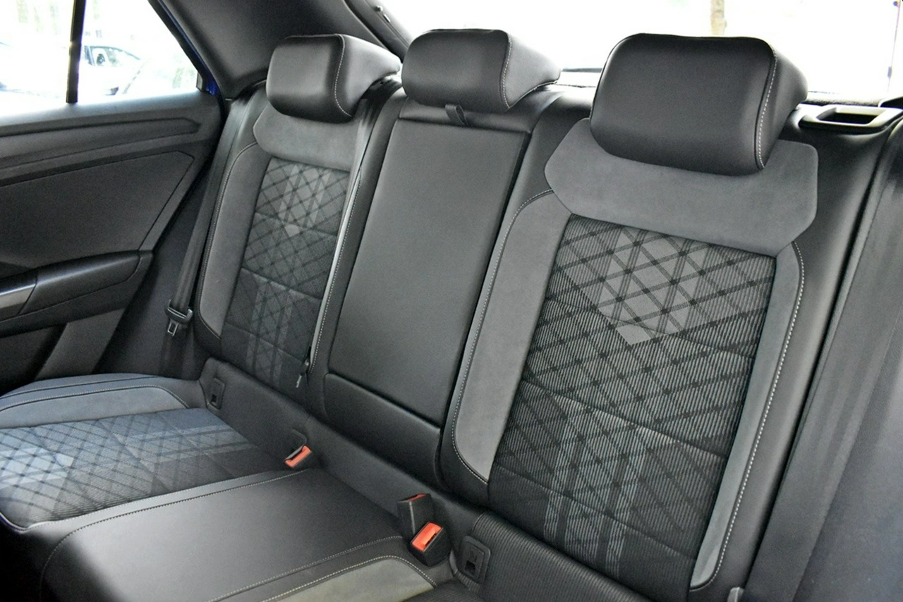 Volkswagen T-Roc - Zdjęcie 11