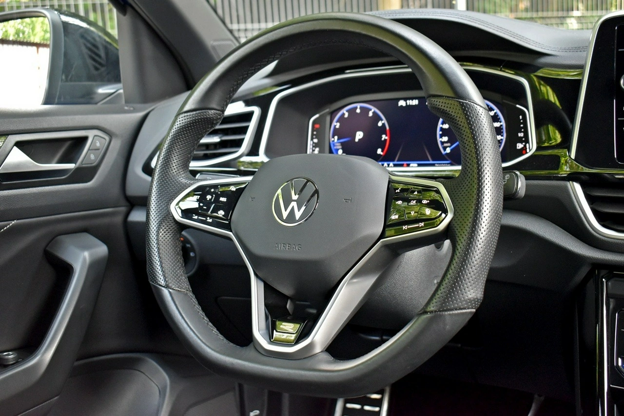 Volkswagen T-Roc - Zdjęcie 17