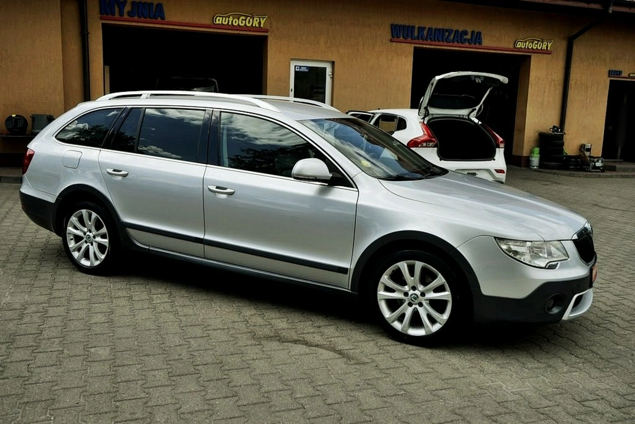 Skoda Superb - Zdjęcie 11
