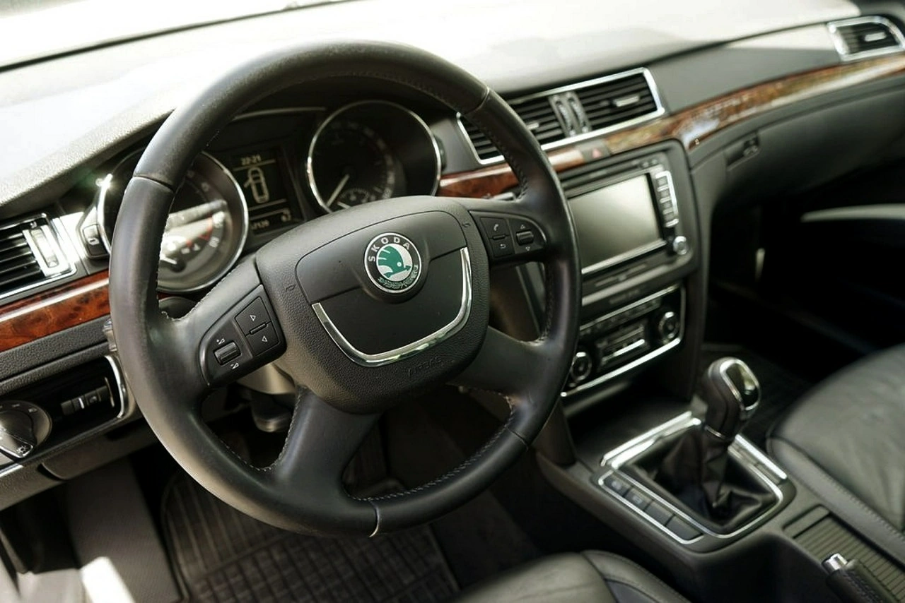 Skoda Superb - Zdjęcie 24