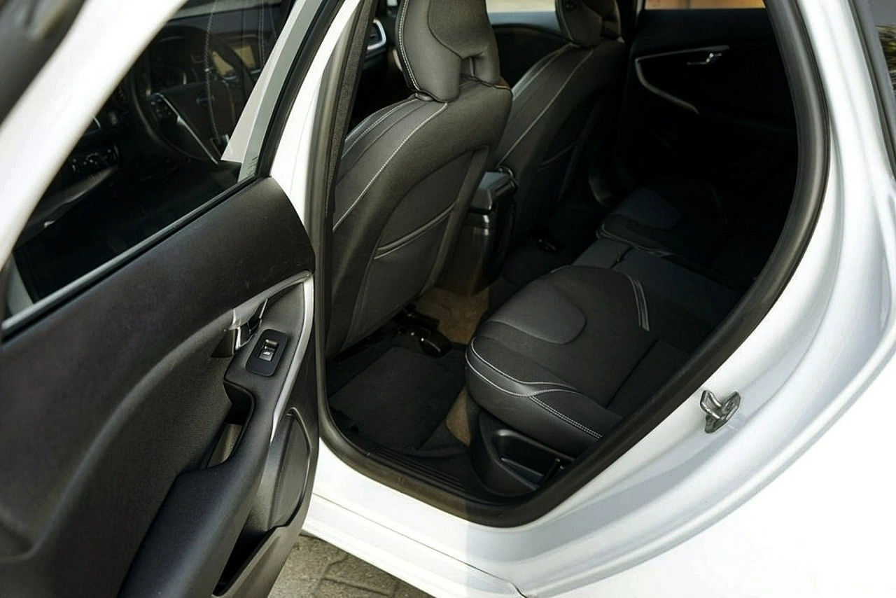Volvo V40 - Zdjęcie 12