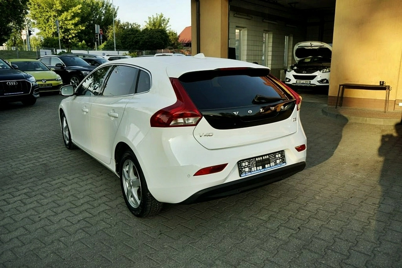 Volvo V40 - Zdjęcie 3