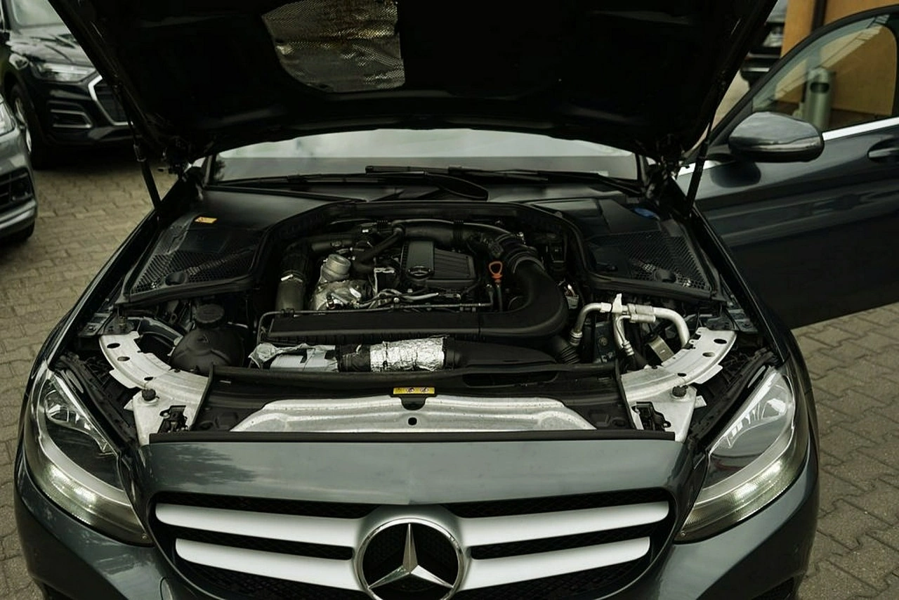 Mercedes C 180 - Zdjęcie 10