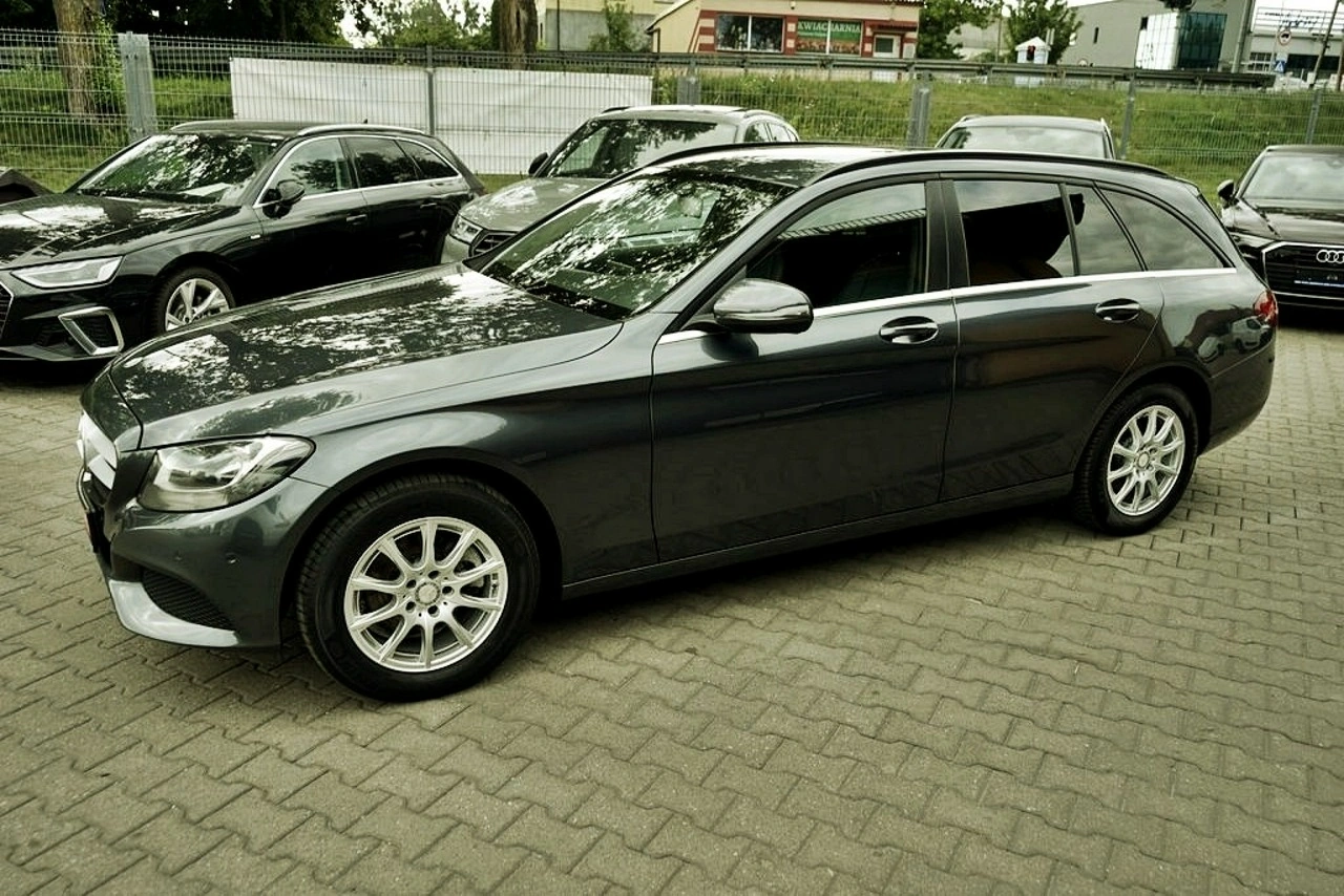 Mercedes C 180 - Zdjęcie 2