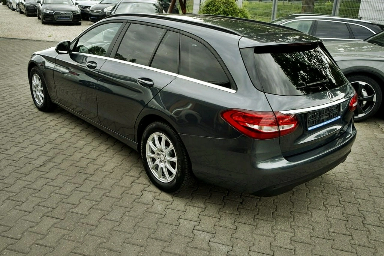 Mercedes C 180 - Zdjęcie 3