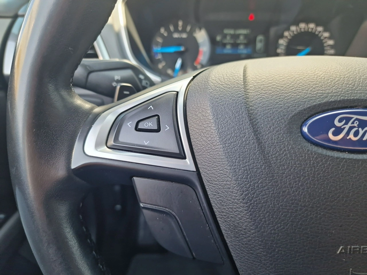 Ford Mondeo - Zdjęcie 14