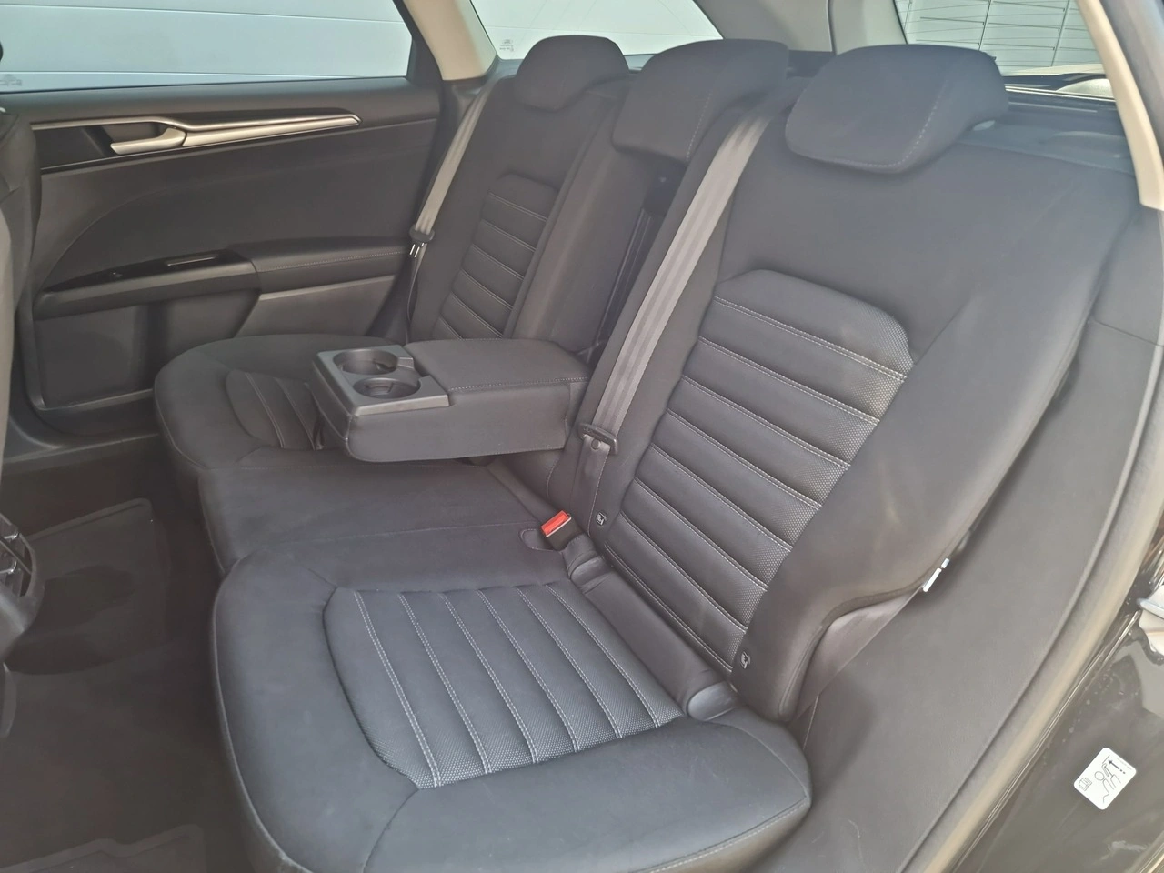 Ford Mondeo - Zdjęcie 21