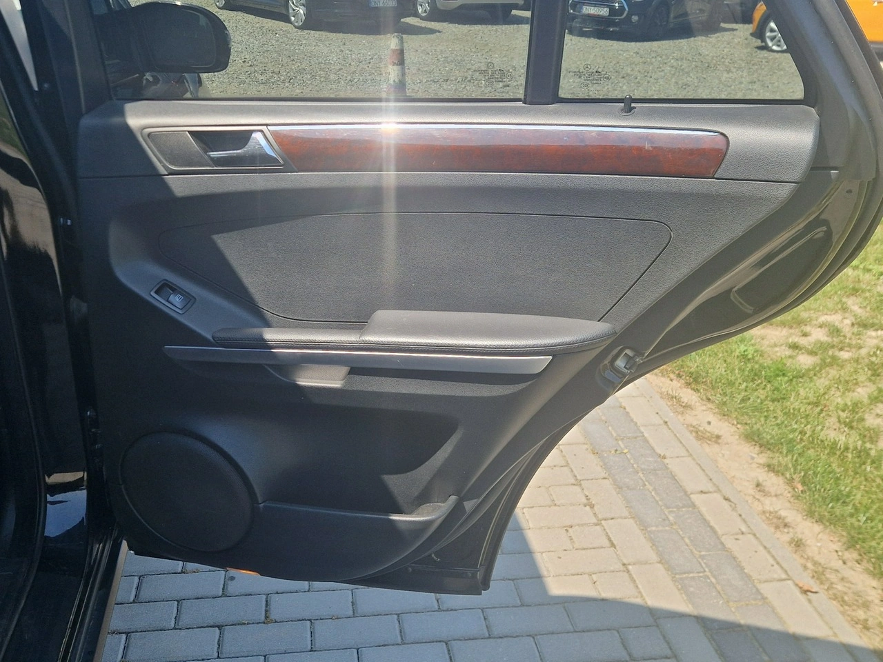 Mercedes ML 320 - Zdjęcie 25