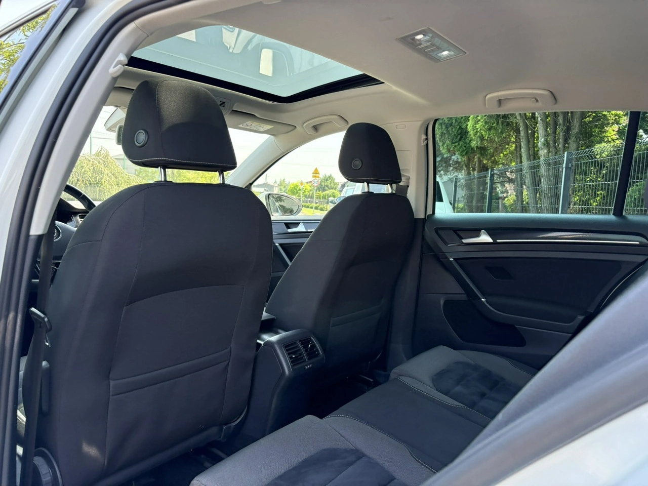 Volkswagen Golf - Zdjęcie 9