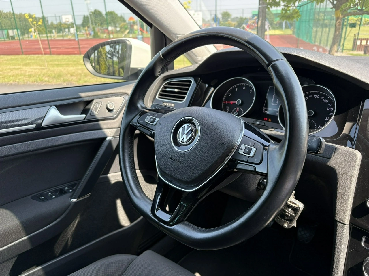 Volkswagen Golf - Zdjęcie 12