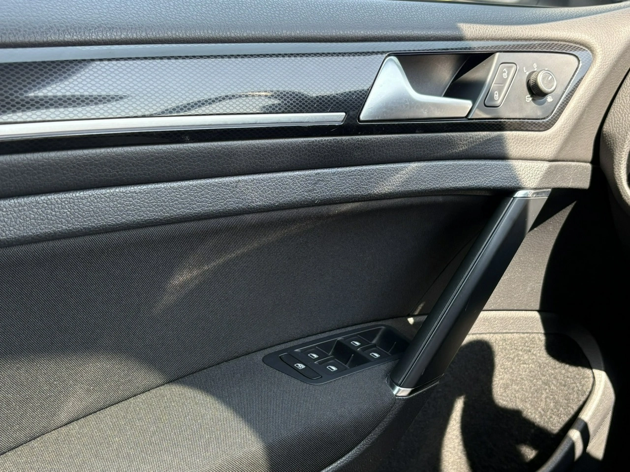 Volkswagen Golf - Zdjęcie 16