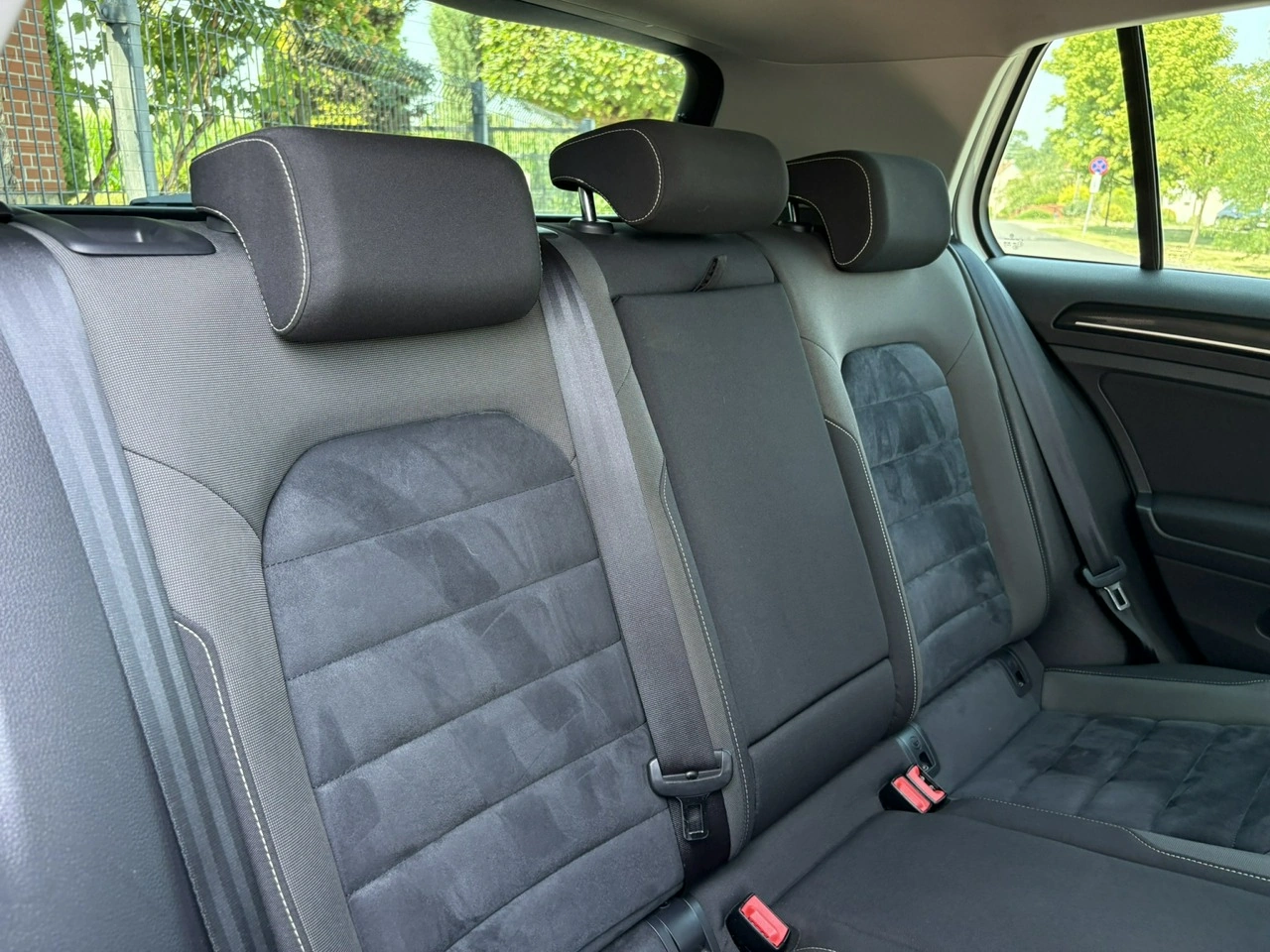 Volkswagen Golf - Zdjęcie 19