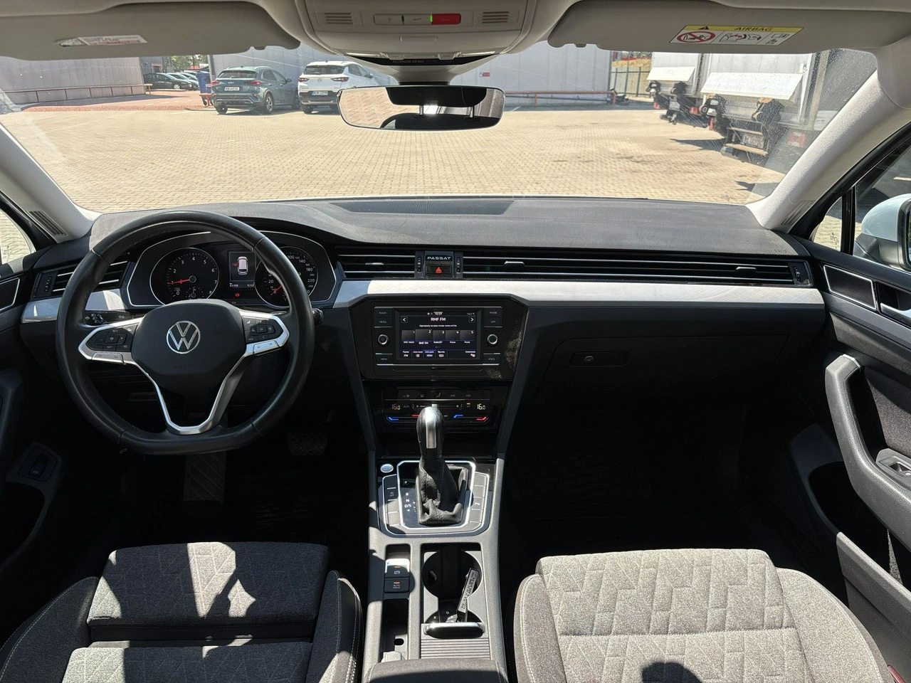 Volkswagen Passat - Zdjęcie 12