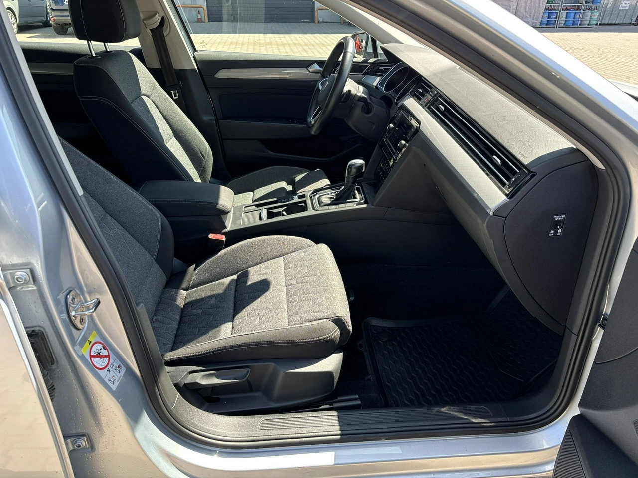 Volkswagen Passat - Zdjęcie 15