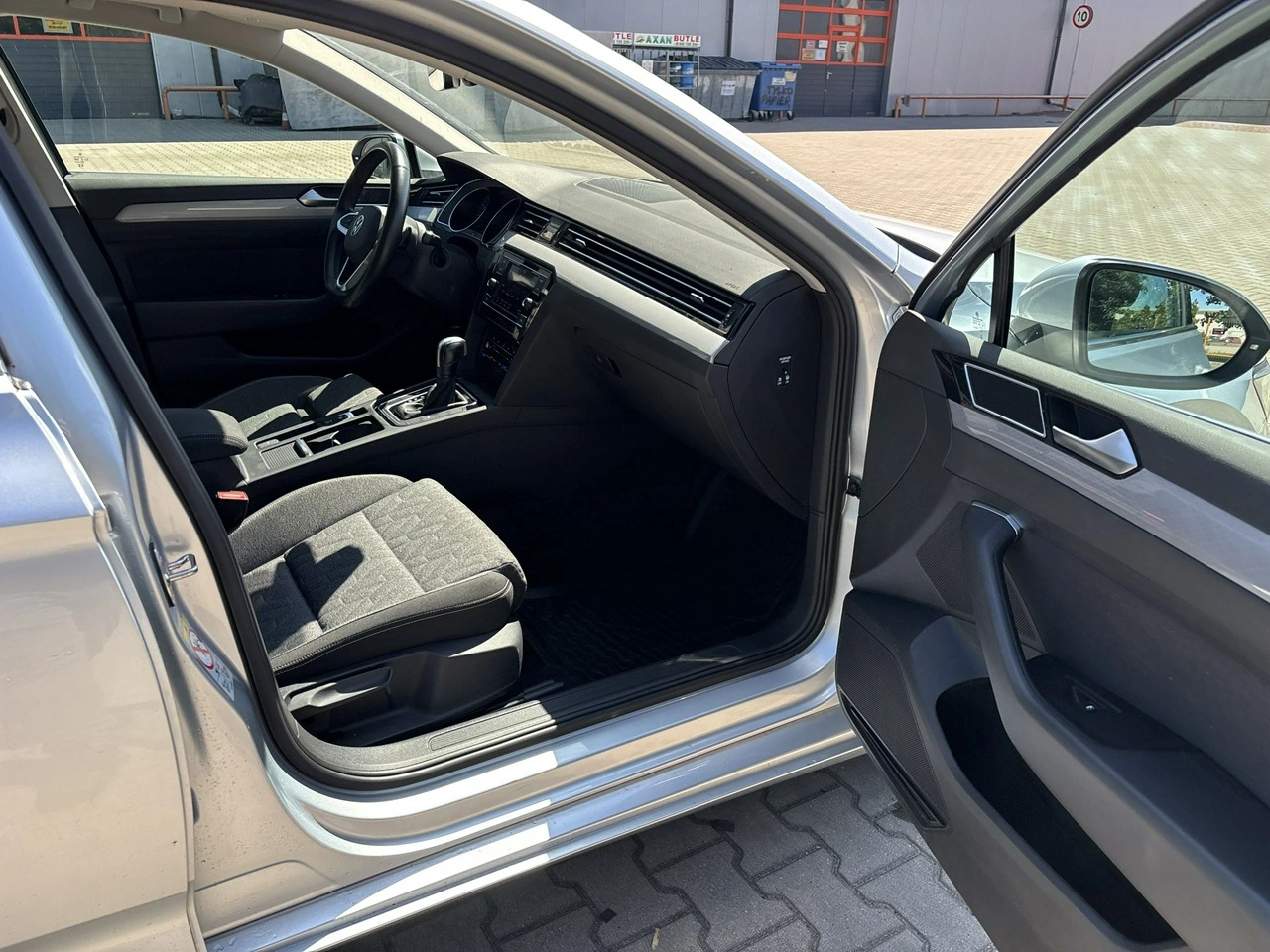 Volkswagen Passat - Zdjęcie 16