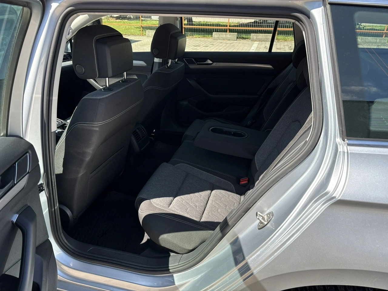 Volkswagen Passat - Zdjęcie 19